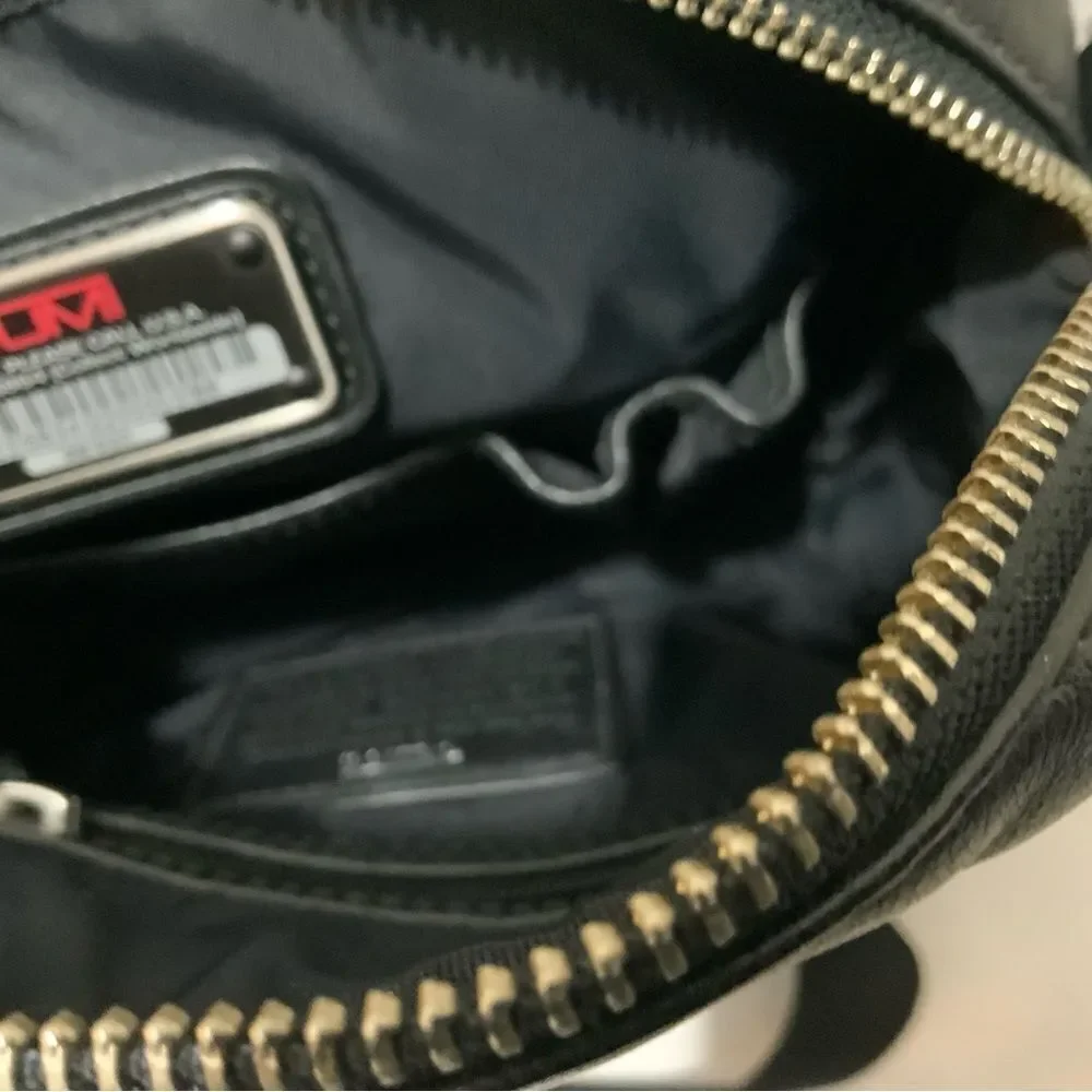 Tumi Laredo Frisco Town Black Leather Messenger Bag, Silver Hardware